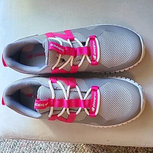 New Balance Other - NEW BALANCE GIRLS PINK AND GRAY SIGNATURE ATHLETIC SHOES SIZE 7
